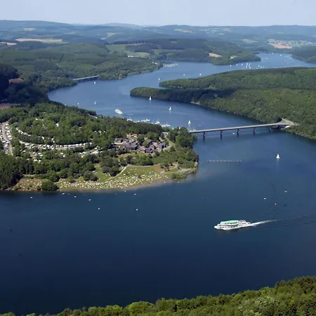 בית נופש Panoramic View Modern Retreat