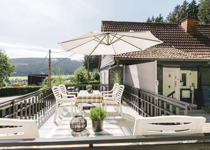 Panoramic View Modern Retreat *